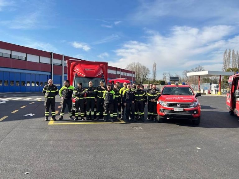 Terremoto Turchia Partenza Del Secondo Team USAR Dei Vigili Del Fuoco