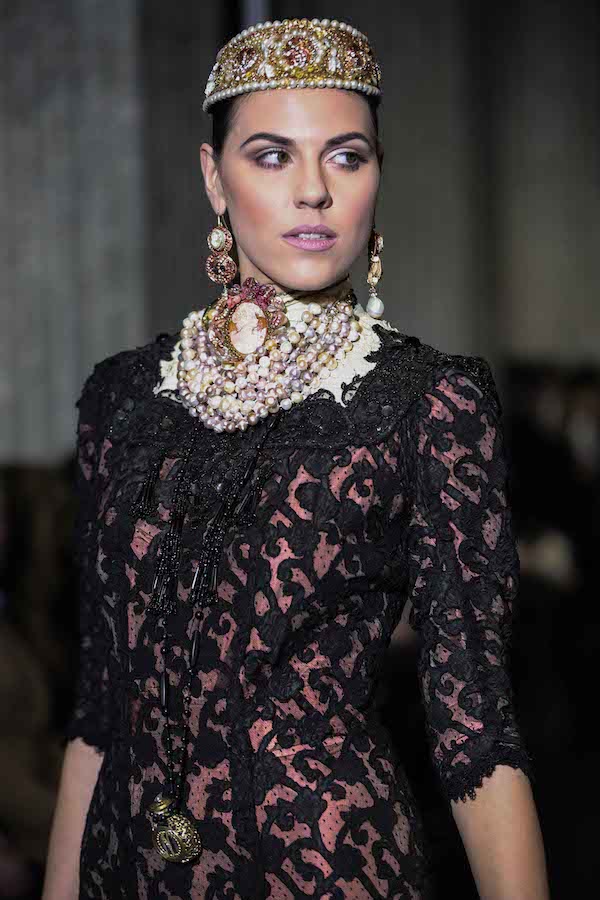 Alta Roma Fashion Week : per l’evento “Victoria” sfilano i gioielli di Marina Corazziari