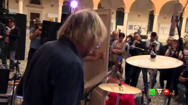 Esposizione Triennale di Arti Visive – Concerto di Tony Esposito