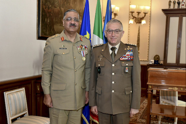 Generale Graziano, incontro con il Gen. Zubair Mahmood Hayat
