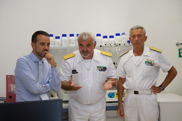 Il Presidente ed il Direttore Generale dell’ISPRA in visita al Laboratorio Ambientale della Guardia Costiera