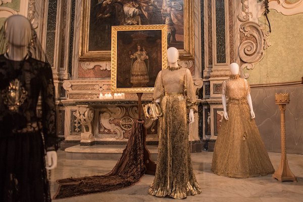 Michele Miglionico: high fashion exhibition “Madonne Lucane. Vestiti che profumano di incenso”