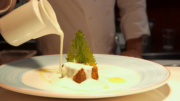 Lo Chef Niko Sinisgalli si rinnova e crea nuovi piatti estivi per il Ristorante Tazio nello splendido Palazzo Naiadi
