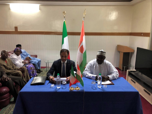 Niger: Donazione di farmaci e presidi medici alle Autorità nigerine