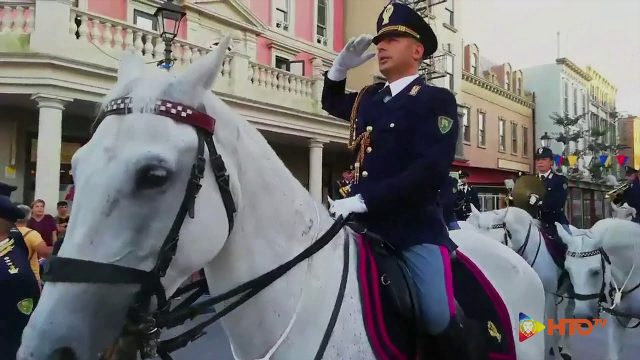 Polizia di Stato – Cinecittà World (RM), La Fanfara a cavallo esegue il “Canto degli Italiani”, il nostro Inno Nazionale