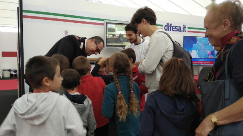 Festival della Scienza: le Forze Armate al fianco delle famiglie colpite dalla tragedia del Ponte Morandi