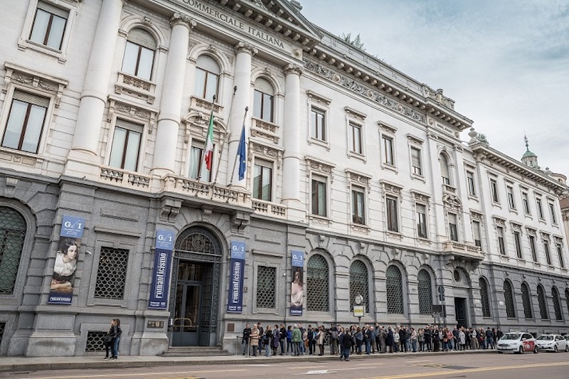 Lunghe file e flash mob a Milano, alle Gallerie d’Italia, per la mostra “Romanticismo”