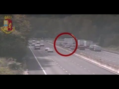 Polizia di Stato – Arrestate in A1, fra Orte e Roma, 3 persone dopo un furto all’ufficio postale di Spoleto