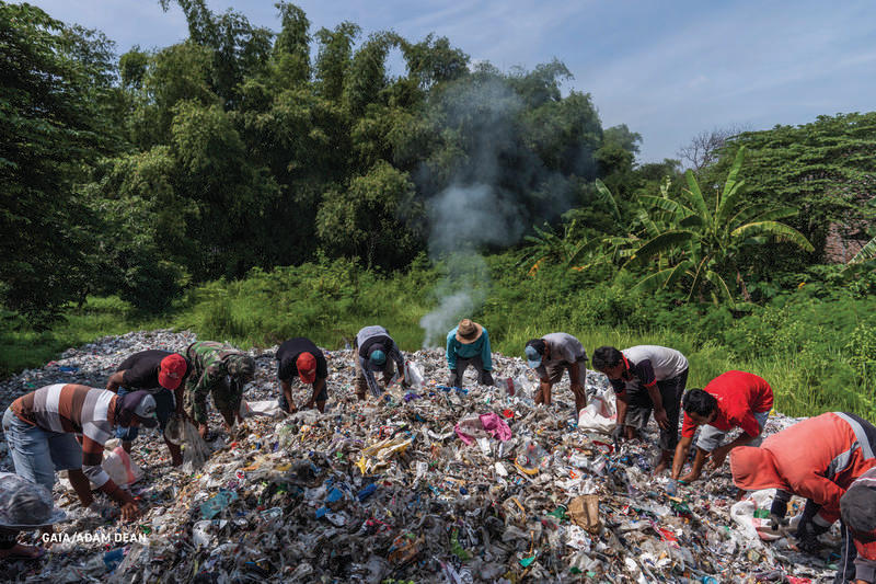 Plastica: nuova ricerca di Greenpeace fa luce sulla crisi del commercio globale dei rifiuti in plastica