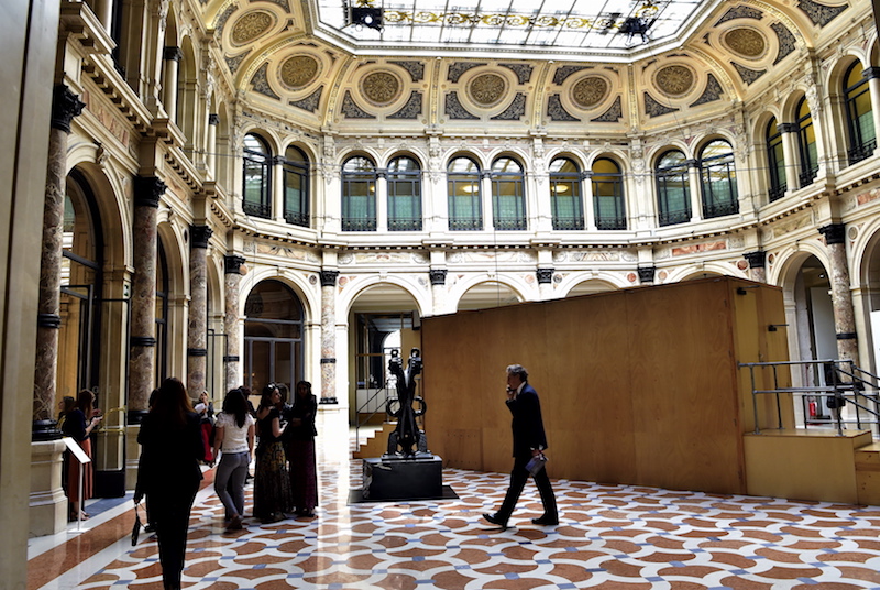 Gallerie d’Italia Piazza Scala: mostra “Dall’argilla all’algoritmo. Arte e tecnologia. Dalle Collezioni di Intesa Sanpaolo e del Castello di Rivoli Museo d’Arte Contemporanea”