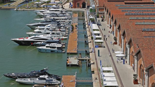 Salone Nautico Venezia: il gran finale di domenica tra regate, visite guidate, conferenze e mostre