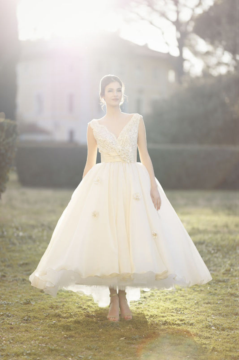 “Wedding Night Dream” celebra l’apertura de “La Torretta”, che porta l’eleganza delle creazioni firmate La Vie En Blanc in un nuovo spazio nel cuore della Sabina