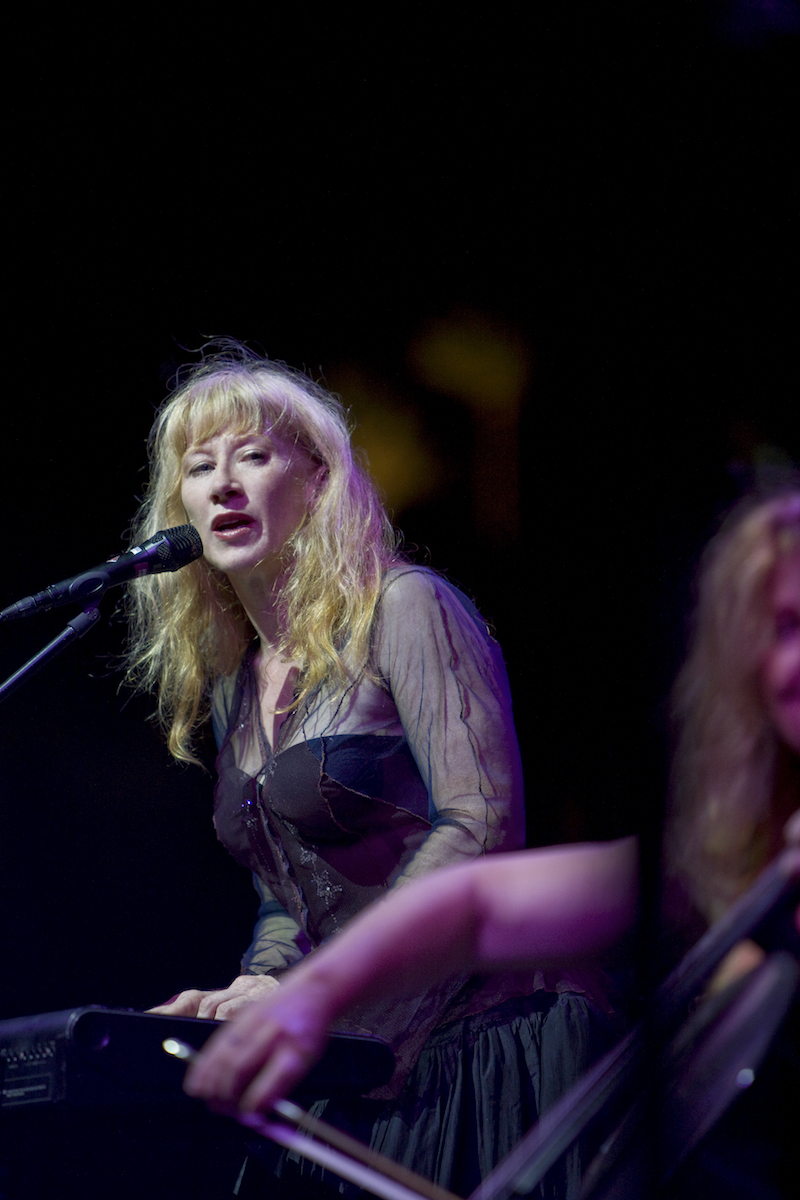 Loreena McKennitt tour: a Roma il 25 luglio presso il Teatro Romano di Ostia Antica