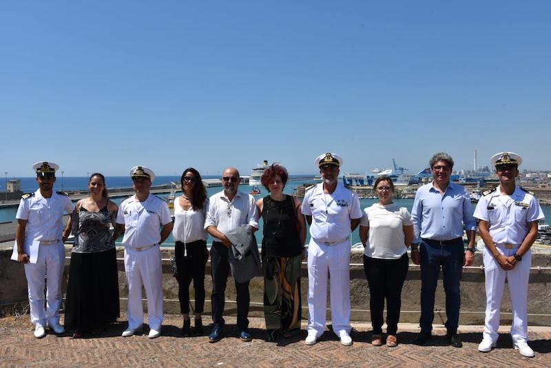 Il Ministro Toninelli e una delegazione di membri del Parlamento in visita alla Capitaneria di Porto di Civitavecchia