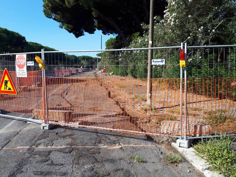 Sinistra Italiana X Municipio: Rifacimento marciapiede su Via Mar dei Caraibi. Alla riapertura delle scuole, se il cantiere non terminerà in fretta i lavori, sarà il caos.