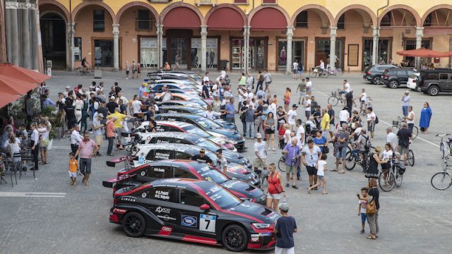 Il motorsport scende in piazza a Imola