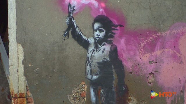 Banksy a Venezia – Il piccolo migrante con il razzo nel sestriere di Dorsoduro