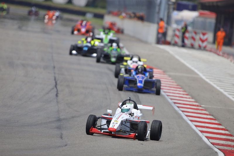 La Formula X accende i motori a Adria Motor Week