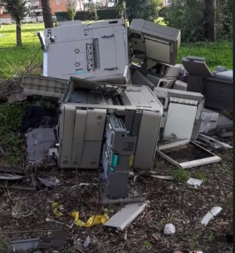 Sinistra Italiana X Municipio: Discarica nel Parco Pubblico di Via Lilloni ad Acilia.