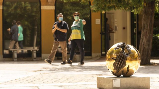 Estate d’arte in attesa del 26 agosto, compleanno di Peggy Guggenheim