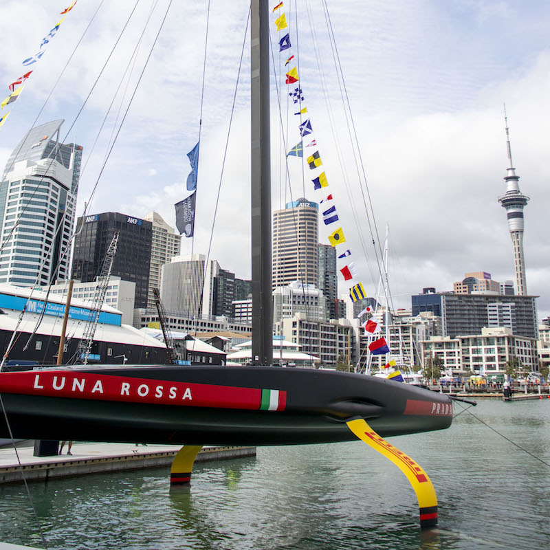 36^ America’s Cup – Il team Luna Rossa Prada Pirelli vara ad Auckland il secondo AC75 Luna Rossa – Slideshow