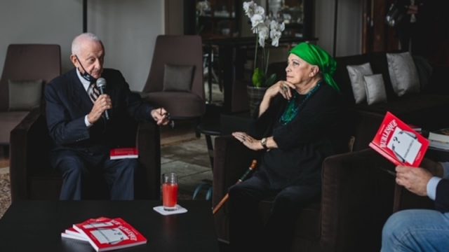 “Burlesque – Dizionario surreale” di Luciana Boccardi (Ed. La Musa Italia) – L’ultimo libro della Boccardi presentato a Venezia all’Hotel Aman Venice durante la Venice Fashion Week