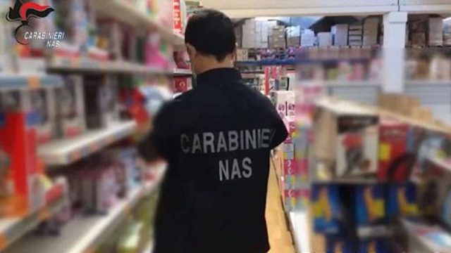 Comando Carabinieri per la Tutela della Salute – 17 mila giocattoli ed articoli natalizi irregolari sequestrati dai Carabinieri NAS