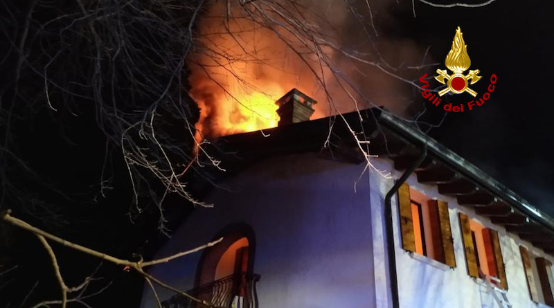 Vigili del Fuoco – Piombino Dese (PD) – Incendio di una abitazione in Via Valsugana, salvi gli occupanti