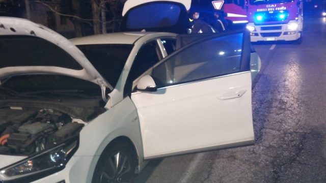 Vigili del Fuoco – Godega di Sant’Urbano (TV), Incendio pacco batterie di un auto ibrida