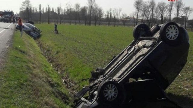Vigili del Fuoco – Monastier (TV), Incidente stradale tra 4 auto, nessun ferito tra i conducenti ed i passeggeri