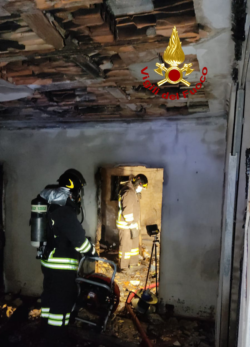 Vigili del Fuoco – Marcon (VE), Incendio di un casolare abbandonato in Via Fornace, nessuna persona coinvolta