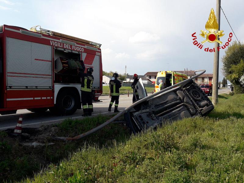 Vigili del Fuoco – Morgano (TV), Incidente stradale su Via San Martino, ferito il conducente