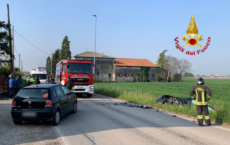 Vigili del Fuoco – Sarego (VI), Incidente stradale all’incrocio fra Via Belloni e Via Marona: ferita una giovane donna