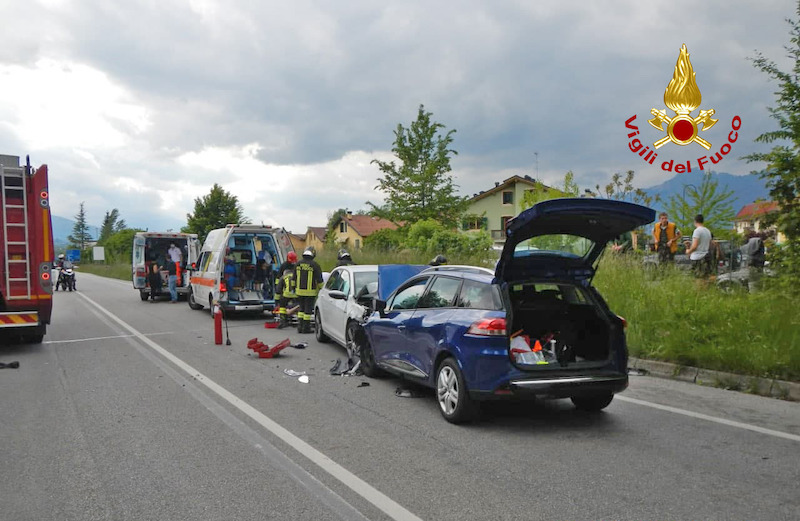 Vigili del Fuoco – Limana (BL), Frontale tra due auto sulla Sp 1 Via Villa: Feriti i due conducenti