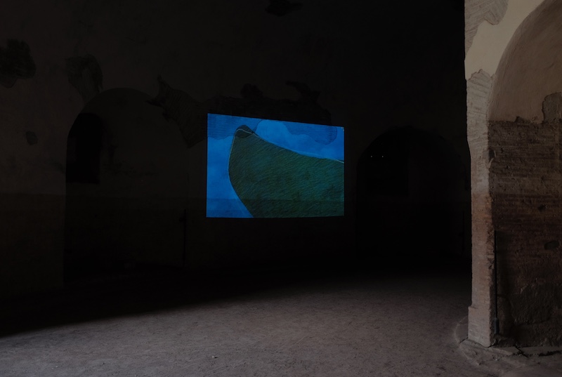 Sabato 4 e sabato 11 settembre 2021, alle ore 11.00  Roma, Villa di Massenzio: Videoinstallazione ambientale “ISOLE” – Visite guidate del curatore Tommaso Strinati