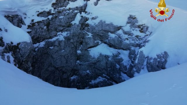 Vigili del Fuoco – Alpago (BL), Ritrovato lo scialpinista disperso da ieri: Solo infreddolito e leggermente contuso