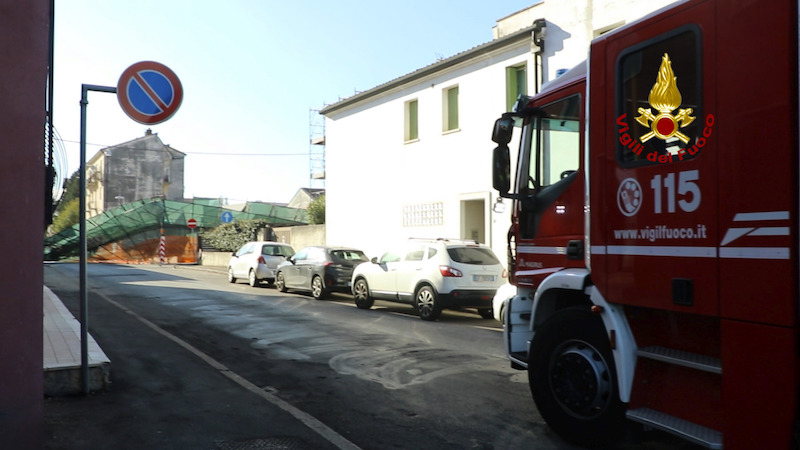 Vicenza – Crollata impalcatura in tubi innocenti a causa del forte vento