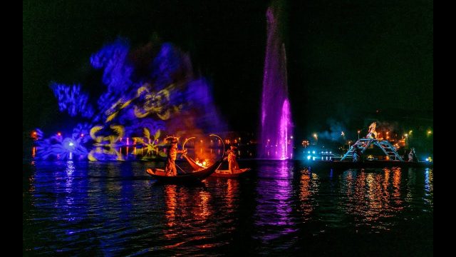 CARNEVALE VENEZIA 2022 – NEBULA SOLARIS lo spettacolo sull’acqua che ha incantato gli spettatori nella darsena dell’Arsenale