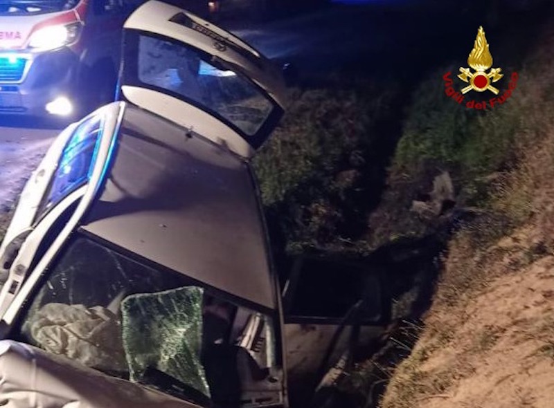 Villanova di Camposampiero (PD) – Perde il controllo dell’auto e si schianta contro un muretto: Morto il 41enne alla guida