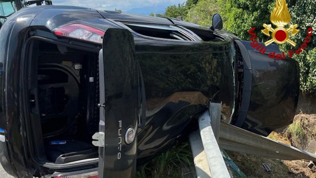 Sandrigo (VI) – Scontro tra una Fiat Punto ed una BMW lungo la Strada Marosticana: Ferita una donna rimasta incastrata nella Punto