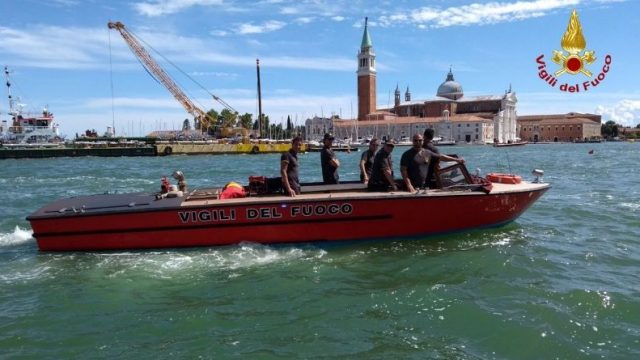 Venezia Loc. Sant’Elena: Recuperato dai VVF il corpo senza vita di un uomo: Si tratterebbe del 21enne scomparso da due giorni