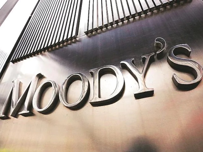 Moody’s abbassa l’outlook sul rating dell’Italia a “negativo”: MEF “La decisione appare opinabile”