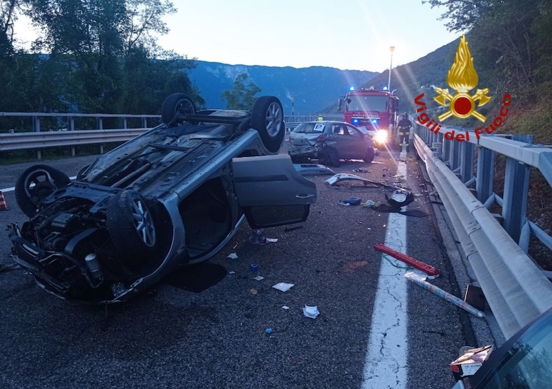 Belluno Loc. Autostrada A27 – Incidente mortale tra due auto: Deceduta una 49enne, gravissima l’altra conducente