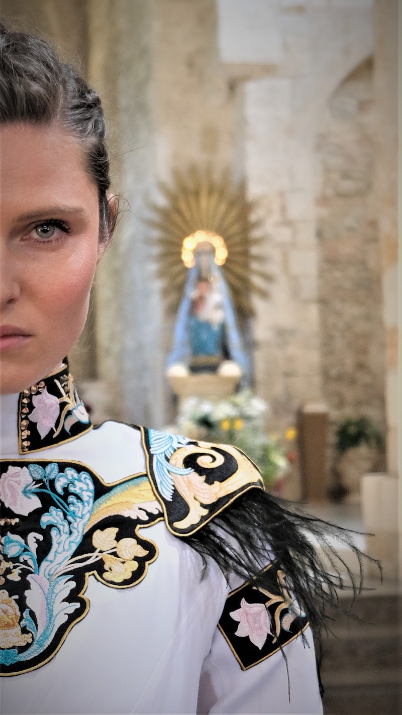Natasha Pavluchenko presenta Maria di Anglona – Basilica medievale di Nostra Signora Regina di Anglona il 6 agosto 2022 a Tursi (MT)