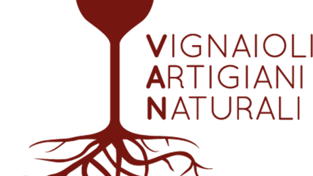 I Vignaioli Artigiani Nazionali si costituiscono in associazione per la diffusione del Vino totalmente Naturale