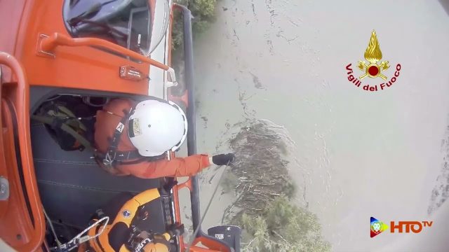 San Giovanni Lupatoto (VR) – Elisoccorso un uomo rimasto bloccato su un isolotto nel fiume Adige