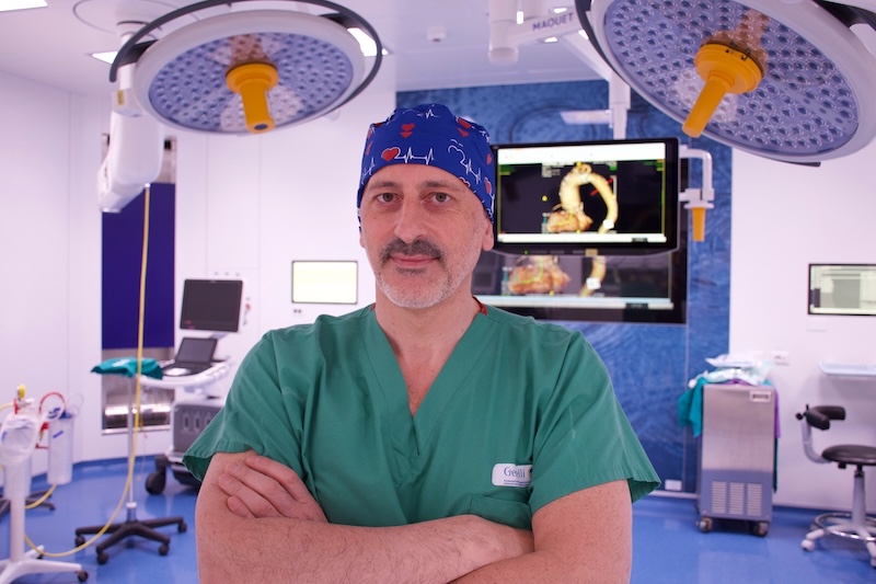 Al Gemelli chirurgia vascolare ‘di precisione’ con una protesi aortica ‘ritagliata’ su misura per il paziente