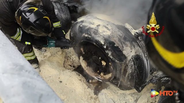 Dueville Loc. A31 (VI) – Incendio del semirimorchio di un autoarticolato che trasportava semola