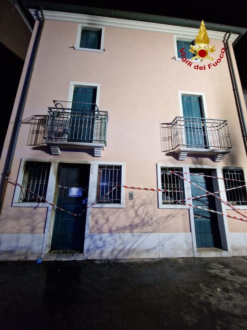 Chioggia (VE) – Tragico incendio mella notte in una abitazione: decedute 3 persone