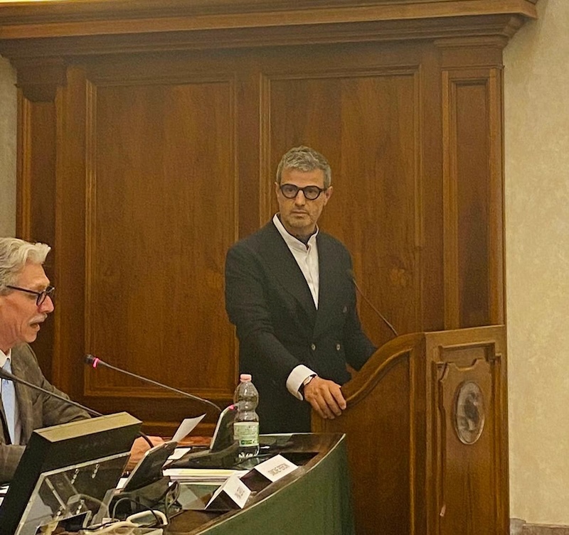 Vittorio Camaiani riceve il Premio Marchigiano dell’anno in Senato